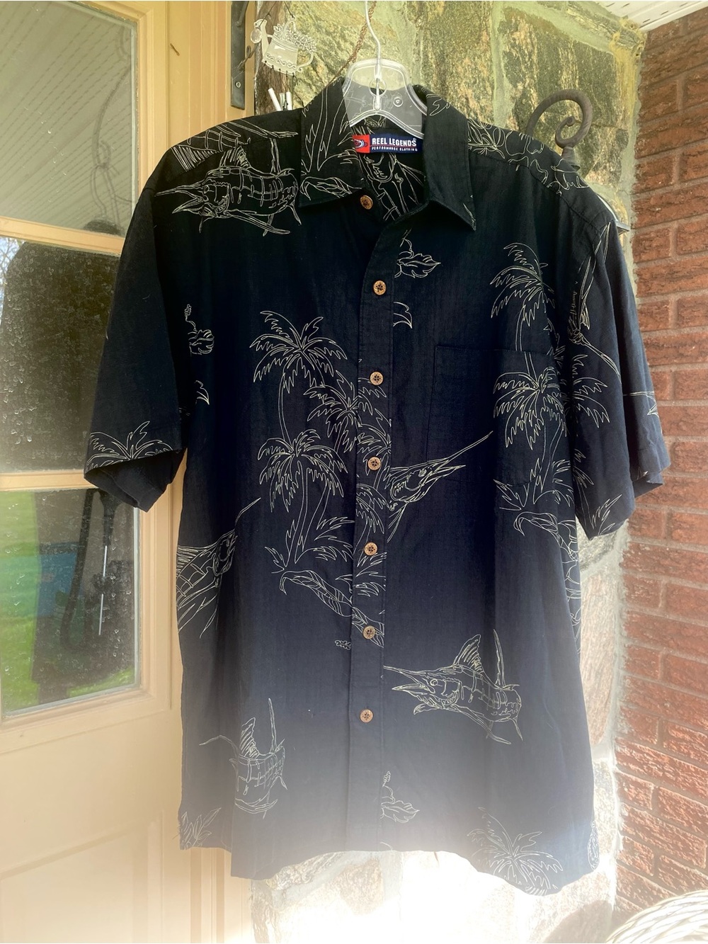 Reel Legends Men’s Size Med Black Short-Sleeve Hawaiian Shirt swordfish Design